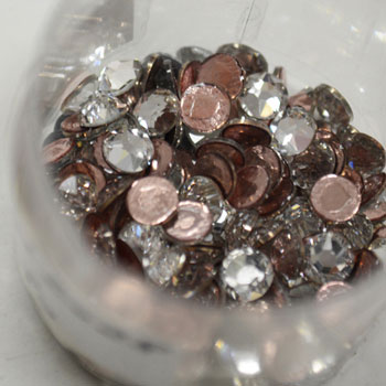 Kurzwaren Glitzersteinchen